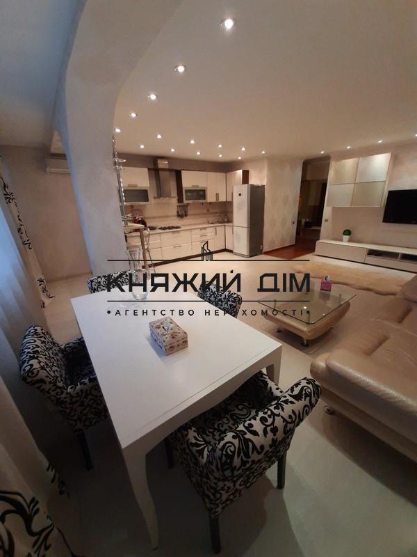 ���� ������� �8