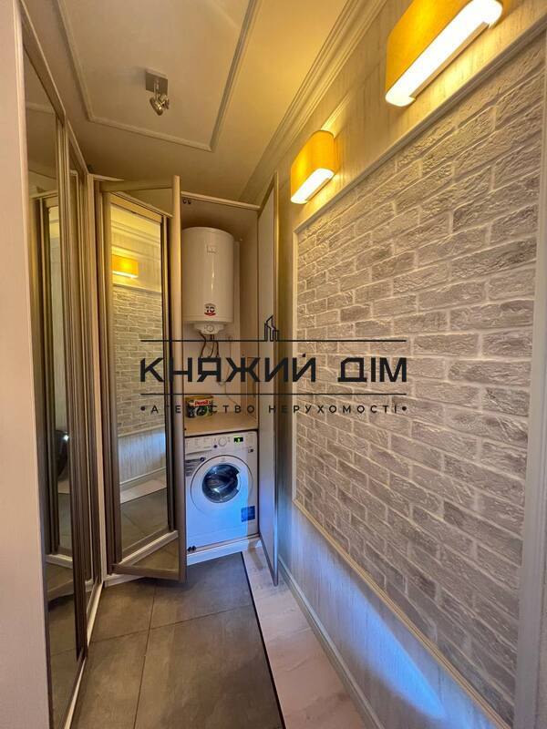 ���� ������� �16