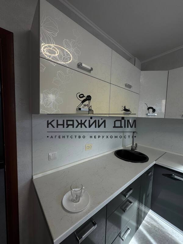 ���� ������� �16